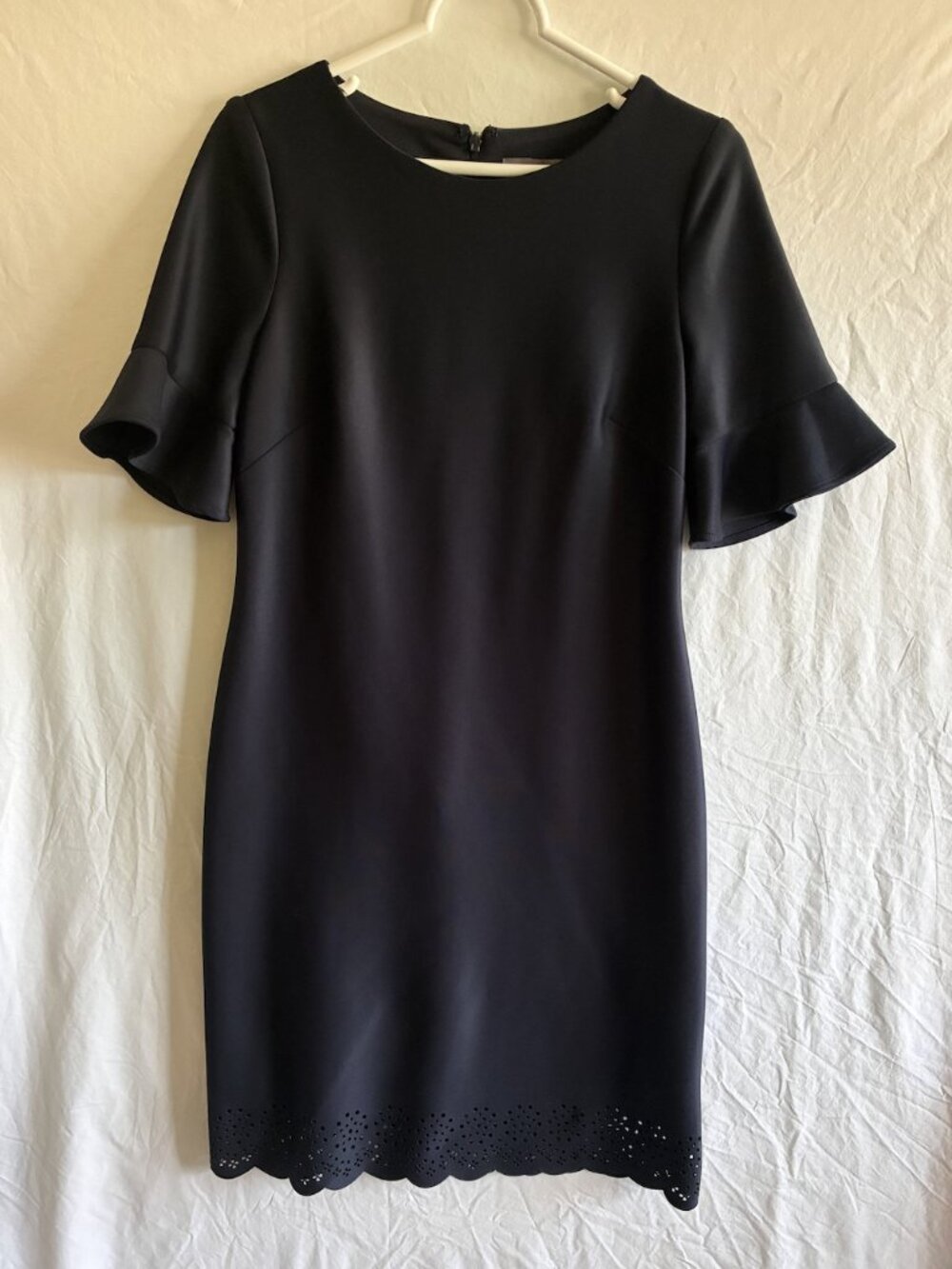 Donna Ricco Flare Sleeve Black Dress